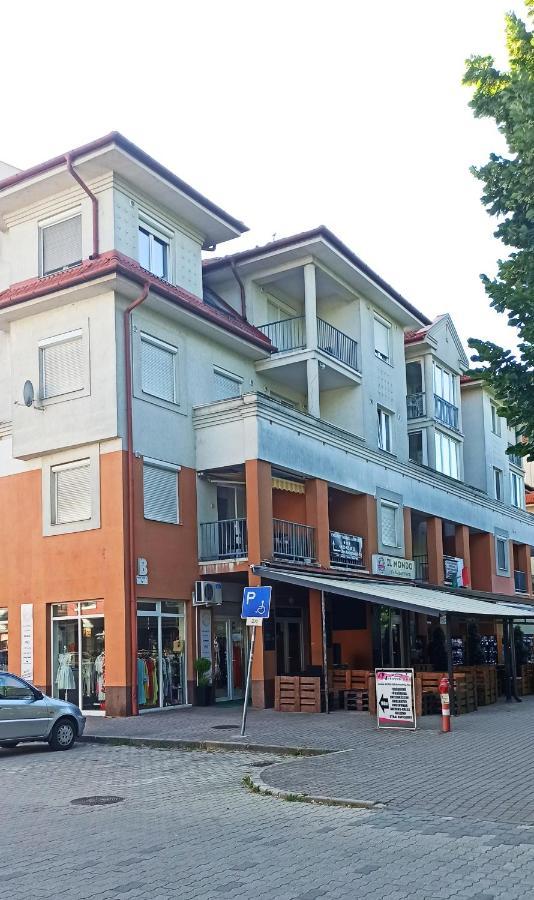 Premium Apartman Hajdúszoboszló المظهر الخارجي الصورة